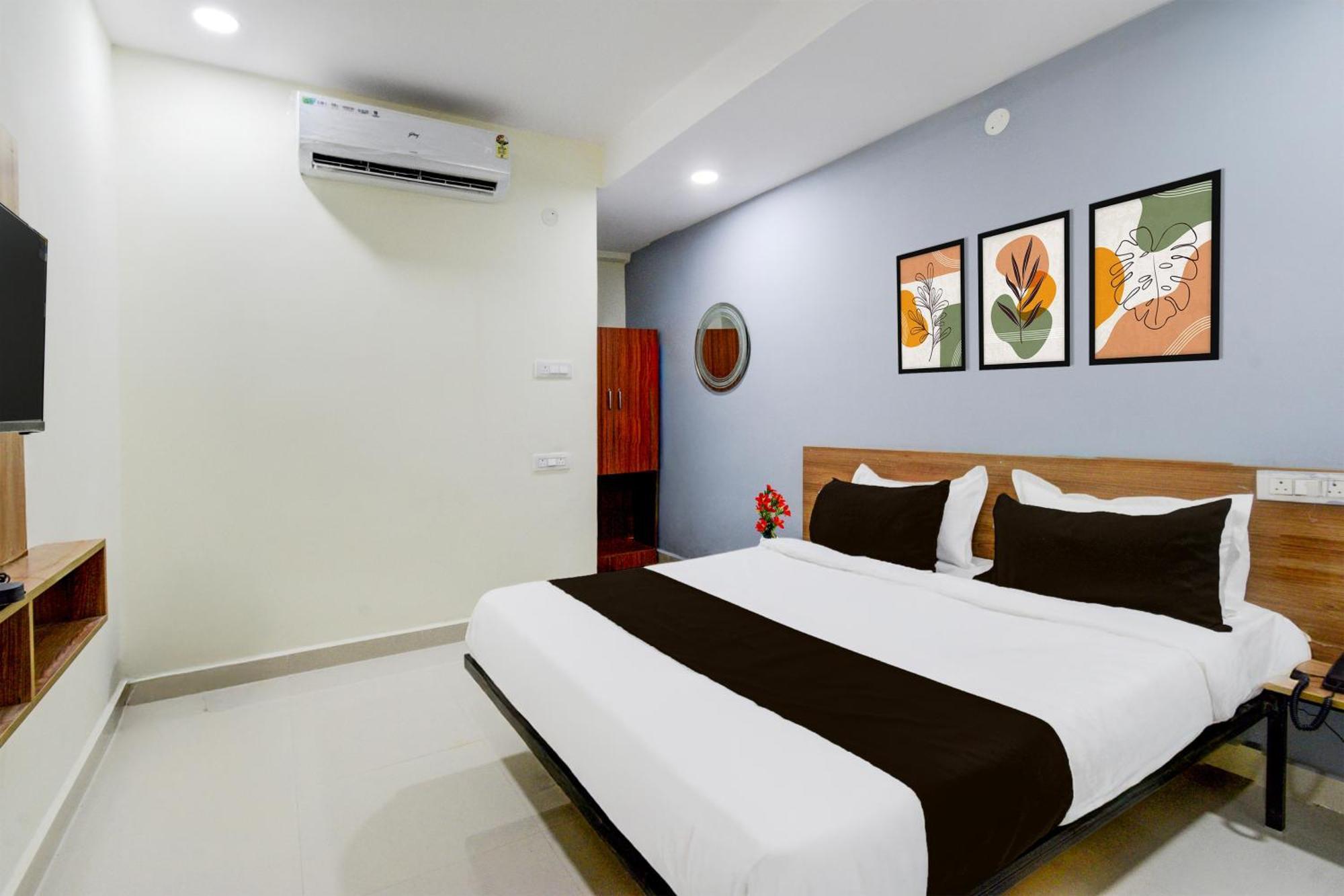 Super Townhouse Kukatpally North Formerly Munagala Arcade Хидерабад Екстериор снимка