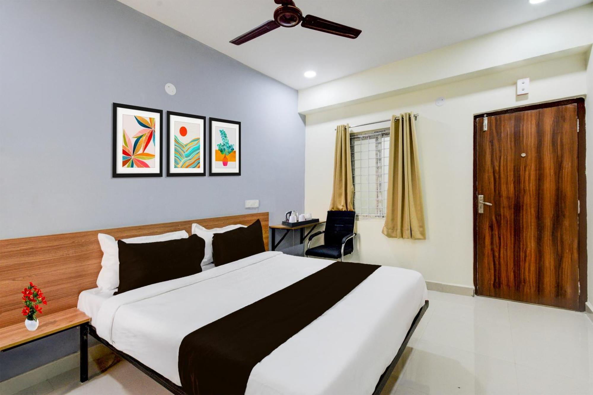 Super Townhouse Kukatpally North Formerly Munagala Arcade Хидерабад Екстериор снимка