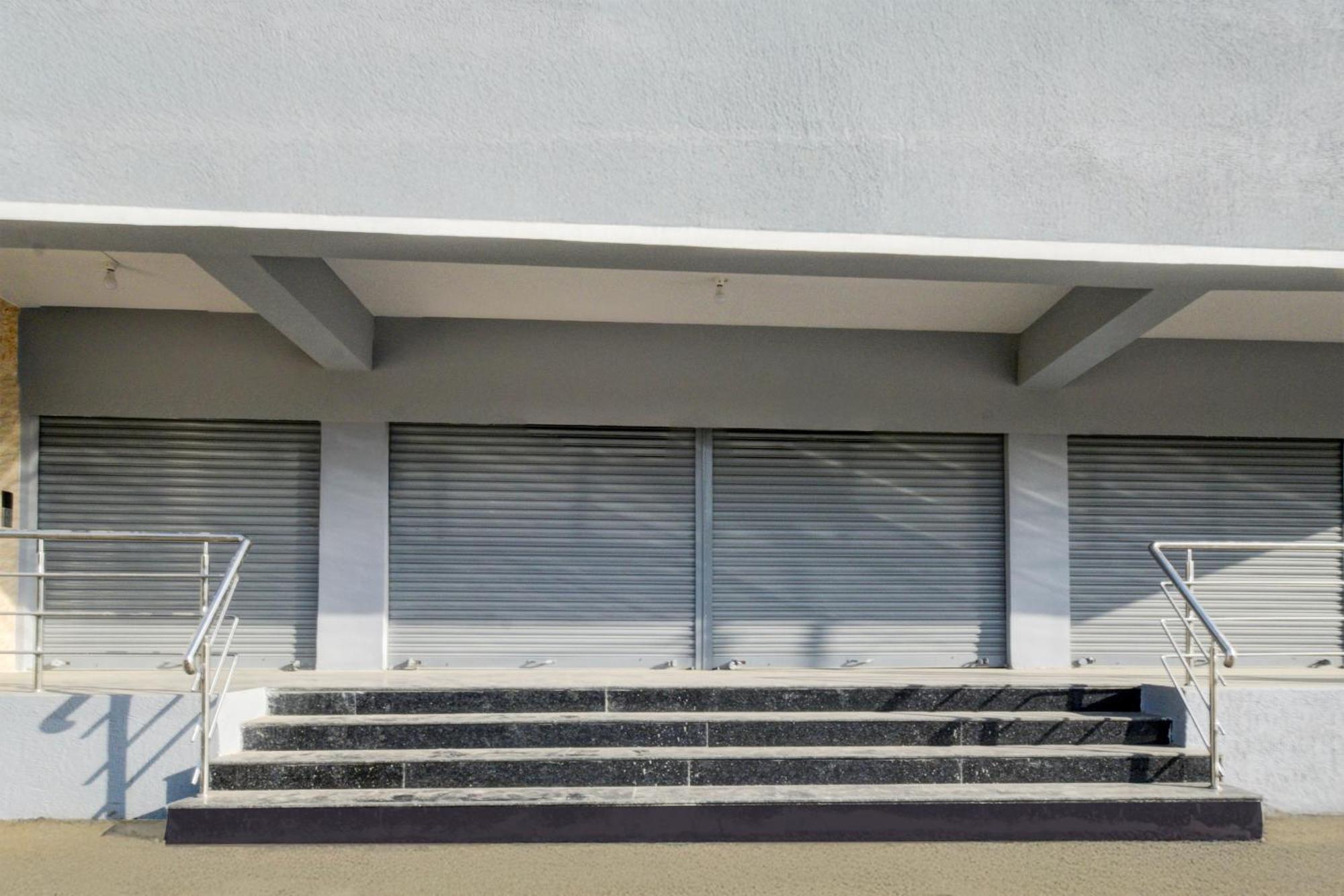 Super Townhouse Kukatpally North Formerly Munagala Arcade Хидерабад Екстериор снимка